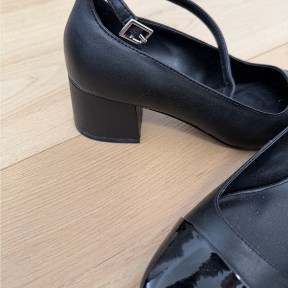 Steve Madden Eli Black Block Heel with patent tip - ankle strap - Picture 5 of 16